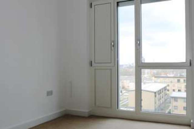  Image of 1 bedroom Flat to rent in Jefferson Plaza London E3 at Marner Point  Bow, E3 3QB