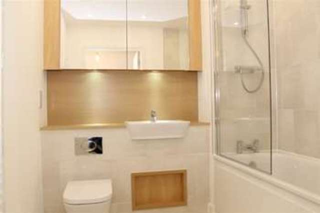  Image of 1 bedroom Flat to rent in Jefferson Plaza London E3 at Marner Point  Bow, E3 3QB