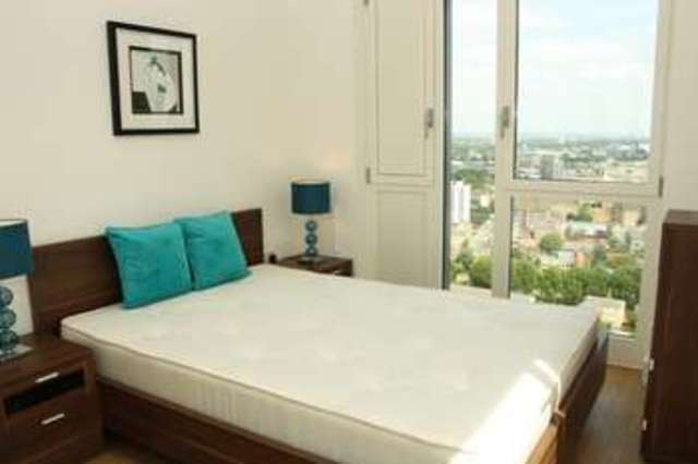  Image of Flat to rent in Jefferson Plaza London E3 at Marner Point  Bow, E3 3QE