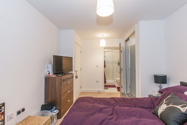  Image of 3 bedroom Flat for sale in Jefferson Plaza London E3 at Marner Point  London, E3 3QE