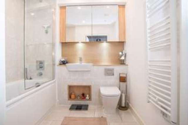  Image of 1 bedroom Flat for sale in Jefferson Plaza London E3 at Marner Point  London, E3 3QB