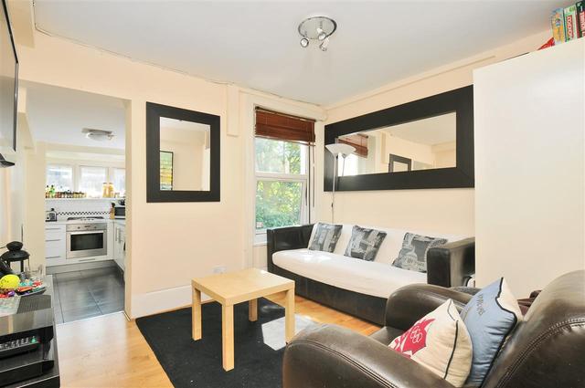  Image of 4 bedroom Apartment for sale in Norroy Road London SW15 at Putney Vale, SW15 1PQ