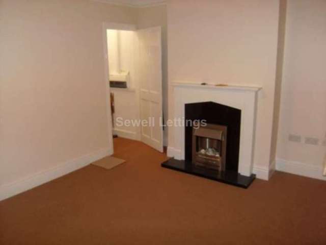  Image of 4 bedroom Detached house to rent in Norris Road Earley Reading RG6 at Norris Road  Reading, RG6 1NJ