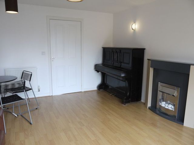  Image of 4 bedroom Detached house to rent in Carpiquet Park North Baddesley Southampton SO52 at Carpiquet Park North Baddesley Southampton, SO52 9PJ