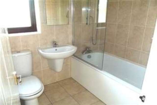  Image of 3 bedroom Detached house to rent in Greenbank Close London E4 at London, E4 6TT