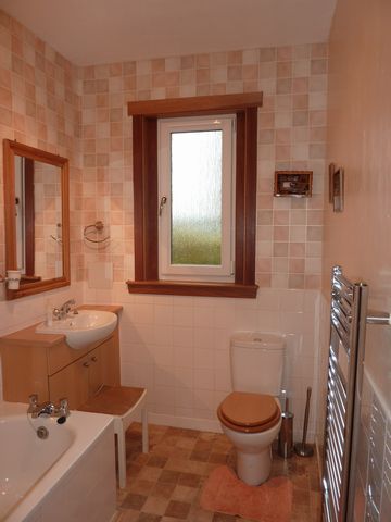  Image of 2 bedroom Flat to rent in North Gyle Road East Craigs Edinburgh EH12 at Corstorphine Edinburgh Edinburgh, EH12 8EP