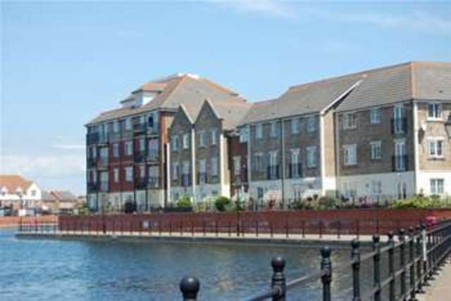  Image of 3 bedroom Property to rent in Long Beach View Eastbourne BN23 at Eastbourne, BN23 5NA