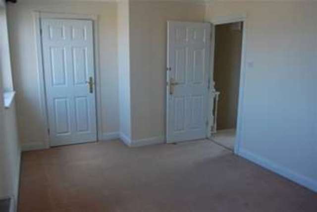  Image of 3 bedroom Property to rent in Long Beach View Eastbourne BN23 at Eastbourne, BN23 5NA