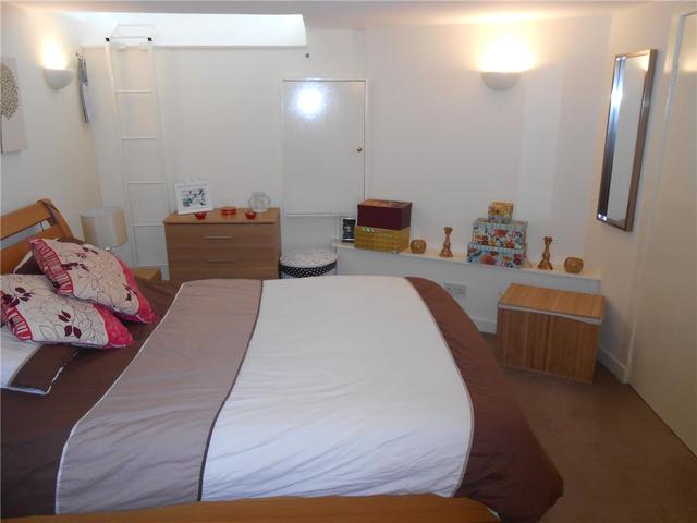  Image of 1 bedroom Flat to rent in North Junction Street Edinburgh EH6 at Leith Edinburgh Edinburgh, EH6 6HN