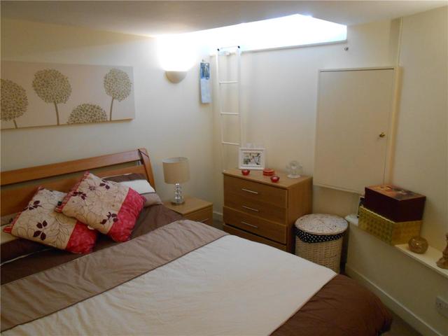  Image of 1 bedroom Flat to rent in North Junction Street Edinburgh EH6 at Leith Edinburgh Edinburgh, EH6 6HN
