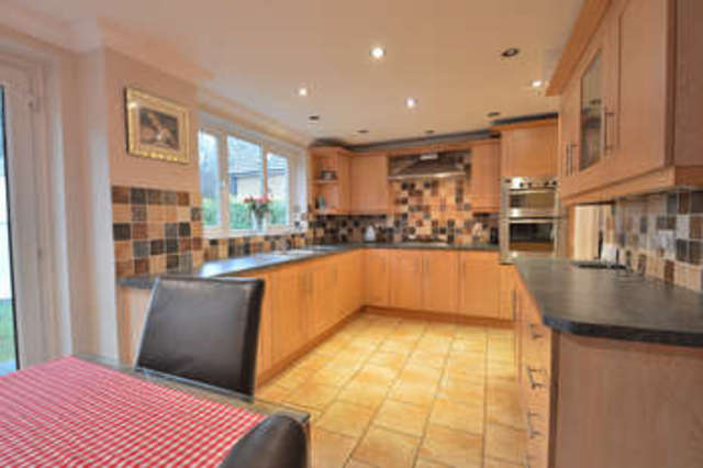  Image of 4 bedroom Detached house for sale in Charlecote Drive Chandler