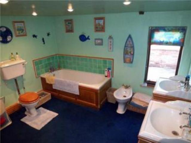  Image of 4 bedroom Detached house for sale in North Moor Road Walkeringham Doncaster DN10 at North Moor Road Walkeringham Doncaster, DN10 4LW