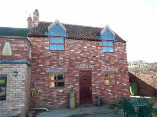  Image of 4 bedroom Detached house for sale in North Moor Road Walkeringham Doncaster DN10 at North Moor Road Walkeringham Doncaster, DN10 4LW