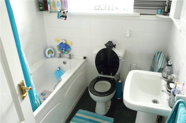  Image of 2 bedroom Terraced house for sale in North Parade Allerton Bradford BD15 at Allerton Bradford Sandy Lane, BD15 7DP