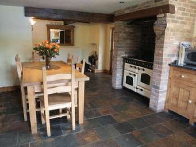  Image of 5 bedroom Detached house for sale in North Road Sutton-on-Trent Newark NG23 at North Road Sutton-on-Trent Newark, NG23 6PW