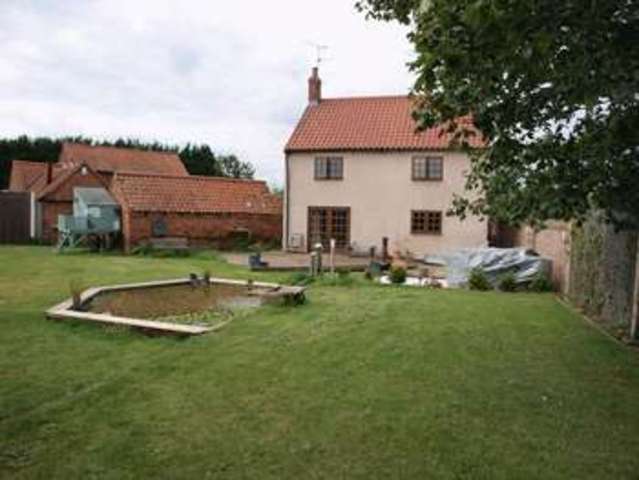  Image of 5 bedroom Detached house for sale in North Road Sutton-on-Trent Newark NG23 at North Road Sutton-on-Trent Newark, NG23 6PW