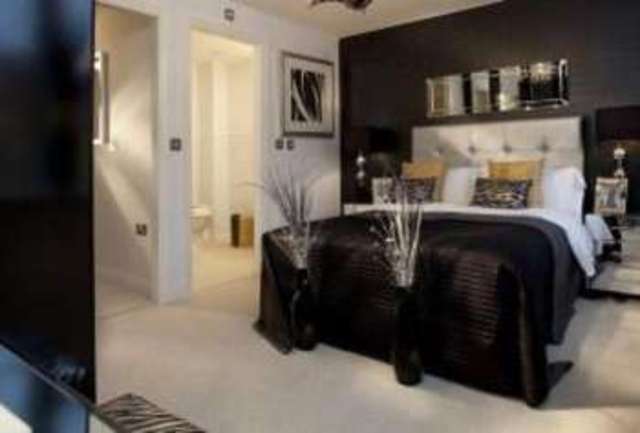  Image of 5 bedroom Detached house for sale in Poppy Leys Brixworth Northampton NN6 at Brixworth  Brixworth, NN6 9UL