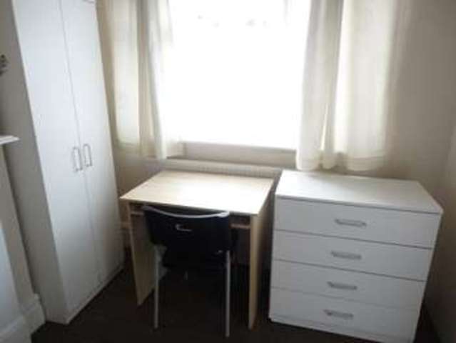  Image of 4 bedroom Terraced house to rent in Northfield Road Coventry CV1 at Stoke Coventry West Midlands, CV1 2BP