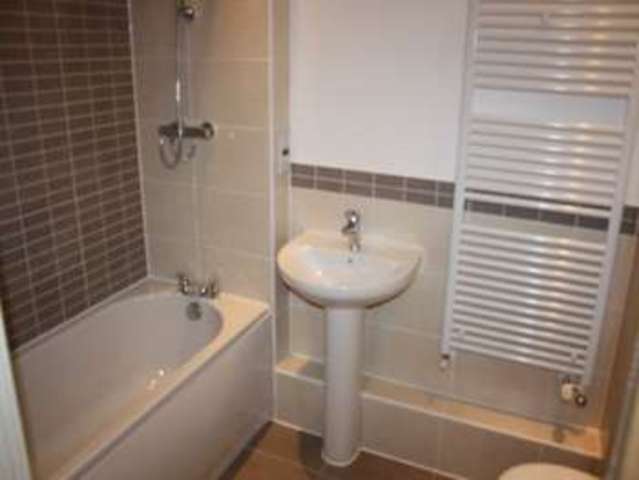  Image of 1 bedroom Flat to rent in Northolt Road South Harrow Harrow HA2 at HARROW HARROW, HA2 0ES