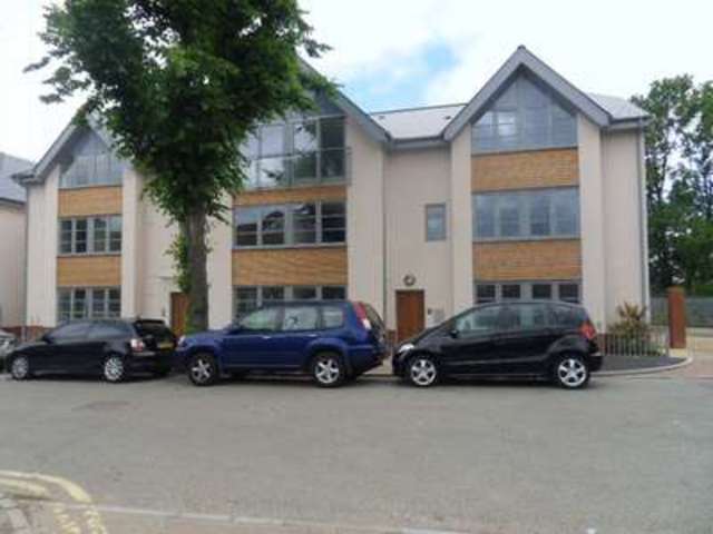  Image of 2 bedroom Flat to rent in Northwick Avenue Harrow HA3 at Northwick Avenue  Harrow, HA3 0DG