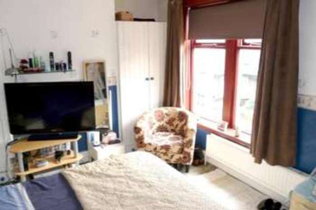 Image of 3 bedroom Terraced house for sale in Norwood Avenue Shipley BD18 at Shipley West Yorkshire Shipley, BD18 2AU