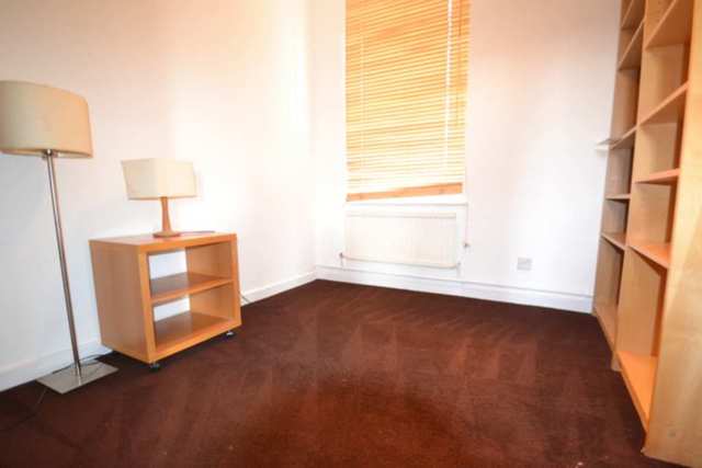  Image of 1 bedroom House Share to rent in Clarendon Road London W11 at Clarendon Road  London, W11 4JH