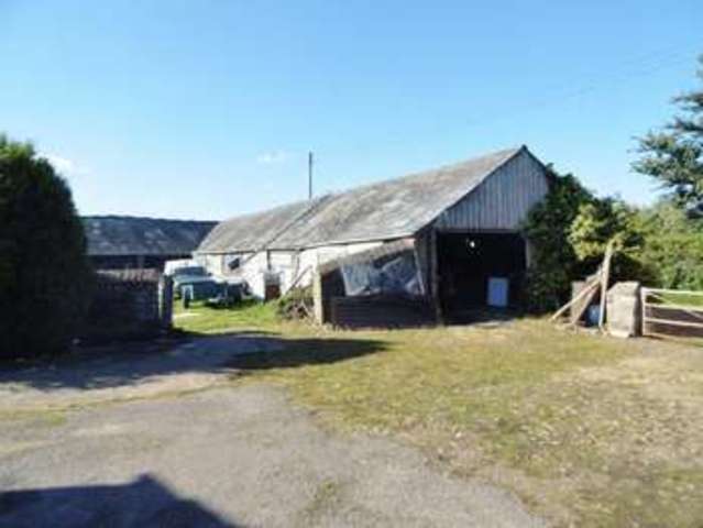  Image of 6 bedroom Detached house for sale in Awre Awre Newnham GL14 at Awre Newnham, GL14 1EW