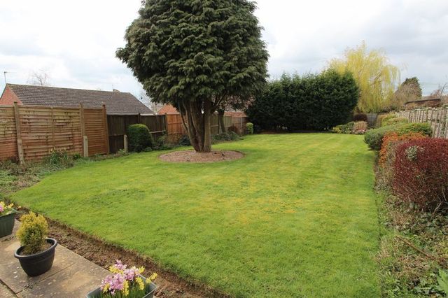  Image of 2 bedroom Detached house for sale in Severn Road Oadby Leicester LE2 at Severn Road Oadby Leicester, LE2 4FY