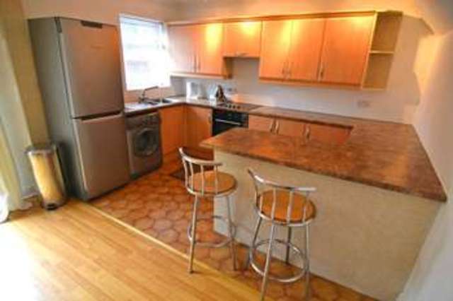  Image of 3 bedroom Semi-Detached house for sale in Oak Avenue Newton-Le-Willows WA12 at Oak Avenue  Newton Le Willows, WA12 8LL