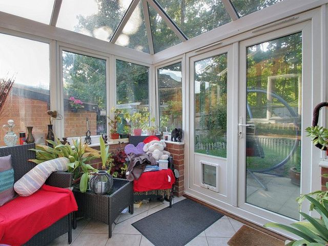  Image of 2 bedroom Semi-Detached house for sale in Oakfields Worth Crawley RH10 at Oakfields Worth Crawley, RH10 7FN