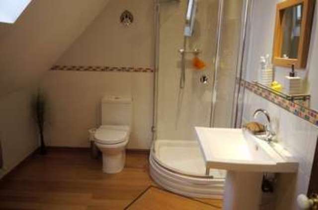  Image of 3 bedroom Detached house for sale in Oaklands Camblesforth Selby YO8 at Camblesforth North Yorkshire, YO8 8HH