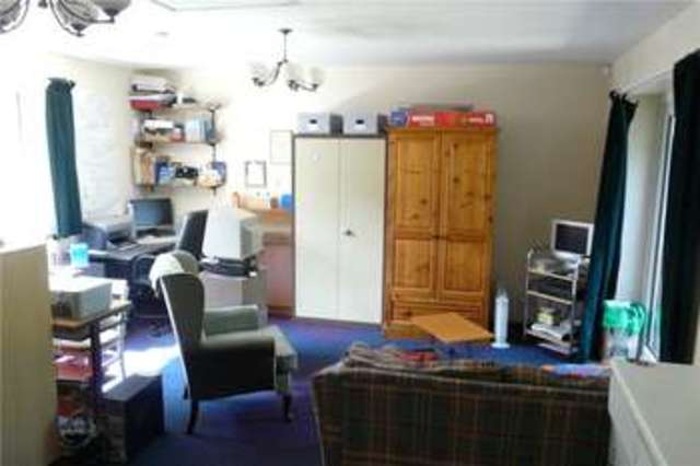  Image of 4 bedroom Detached house for sale in Oakleigh Grove Clayton Bradford BD14 at Clayton Bradford Clayton, BD14 6QF
