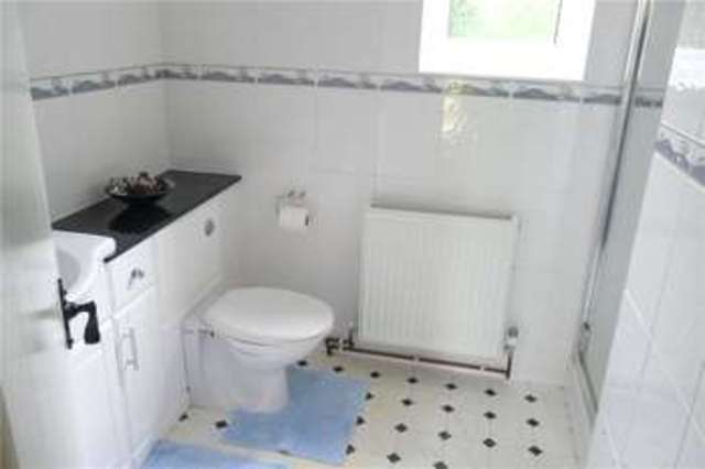  Image of 4 bedroom Detached house for sale in Oakleigh Grove Clayton Bradford BD14 at Clayton Bradford Clayton, BD14 6QF