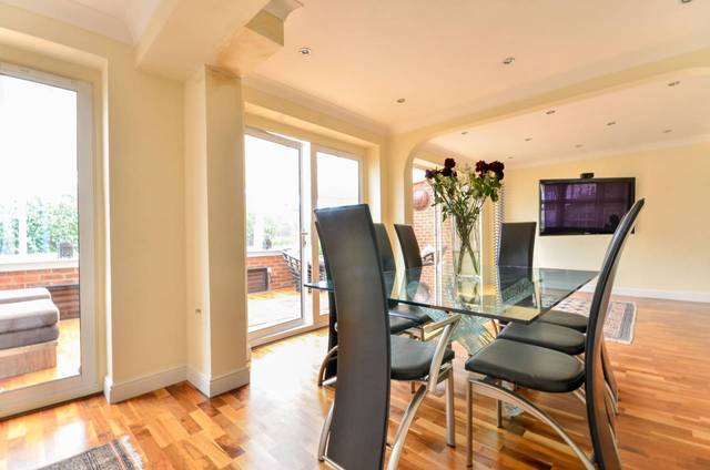  Image of 4 bedroom Detached house for sale in Oakwood Avenue Beckenham BR3 at Oakwood Avenue  Beckenham, BR3 6PJ