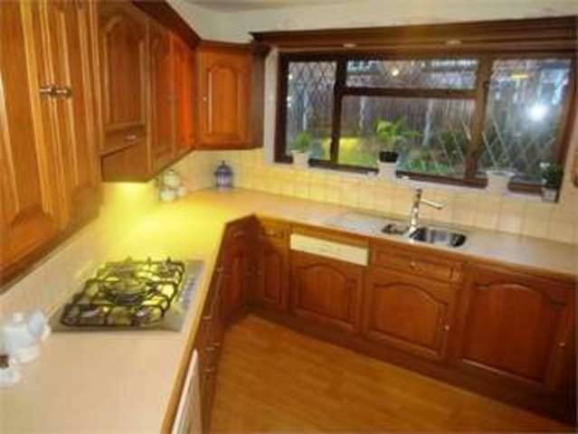  Image of 4 bedroom Detached house for sale in Oakwood Close Benfleet SS7 at Oakwood Close Benfleet South Benfleet, SS7 5SB