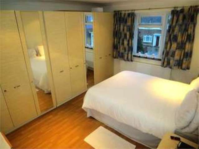 Image of 4 bedroom Detached house for sale in Oakwood Close Benfleet SS7 at Oakwood Close Benfleet South Benfleet, SS7 5SB