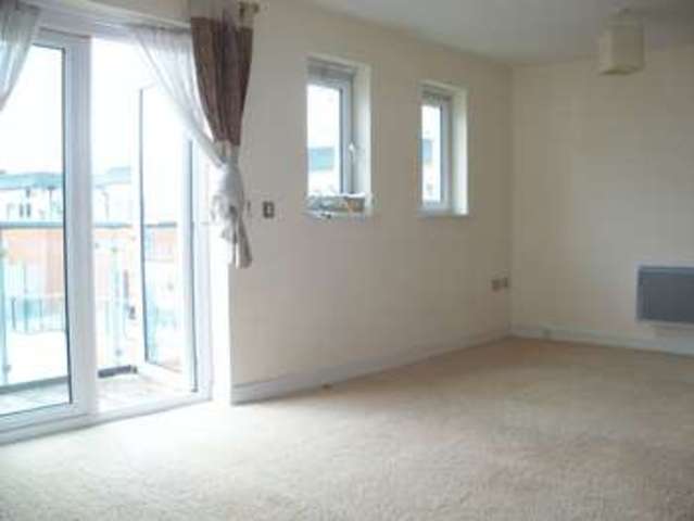  Image of 2 bedroom Flat to rent in Briton Street Southampton SO14 at Briton Street  Southampton, SO14 3HF