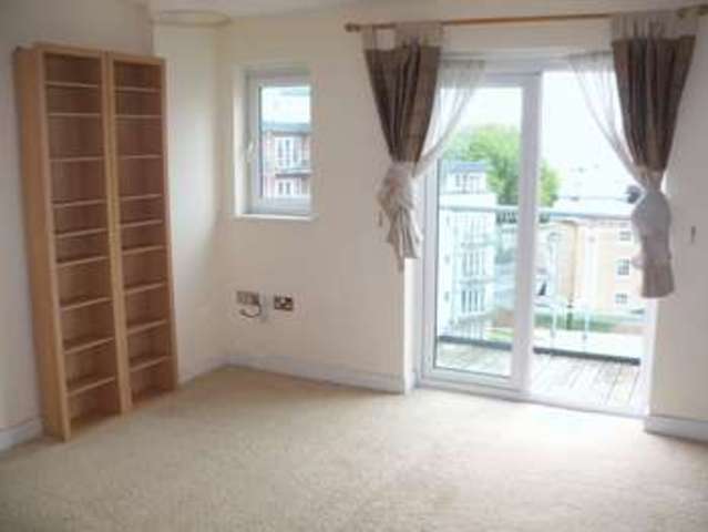  Image of 2 bedroom Flat to rent in Briton Street Southampton SO14 at Briton Street  Southampton, SO14 3HF