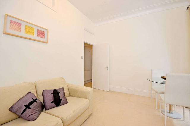  Image of 1 bedroom Flat to rent in Old Brompton Road London SW5 at Old Brompton Road  Earls Court, SW5 9HL