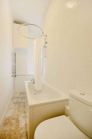  Image of 1 bedroom Flat to rent in Old Brompton Road London SW5 at Old Brompton Road  Earls Court, SW5 9HL