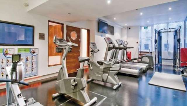  Image of Studio flat to rent in Old Brompton Road London SW7 at Old Brompton Road South Kensington London, SW7 3RX