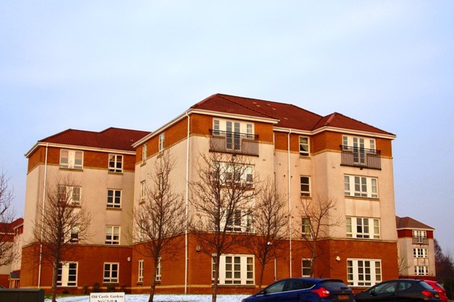  Image of 2 bedroom Flat to rent in Old Castle Gardens Glasgow G44 at Cathcart Glasgow Glasgow, G44 4SP