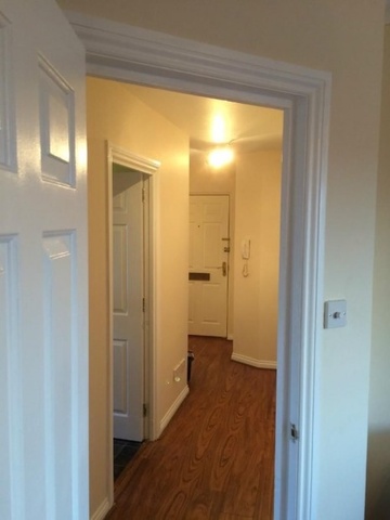  Image of 2 bedroom Flat to rent in Old Castle Gardens Glasgow G44 at Cathcart Glasgow Glasgow, G44 4SP