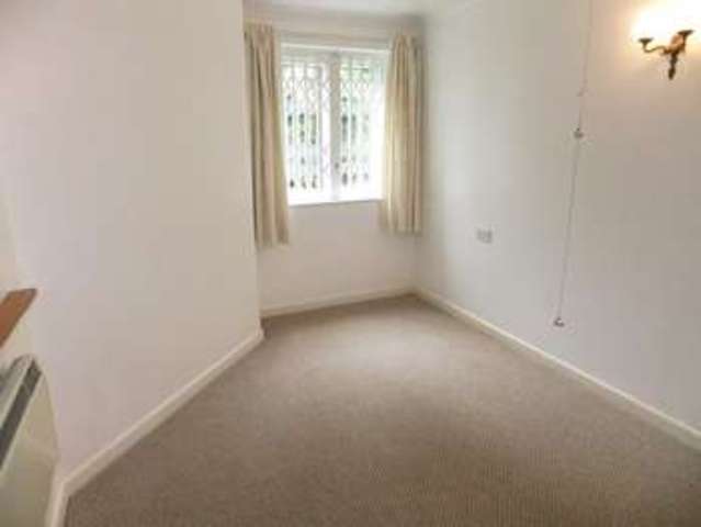  Image of 1 bedroom Retirement Property for sale in Old Lode Lane Solihull B92 at Old Lode Lane  Solihull, B92 8LL