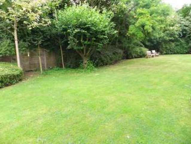  Image of 1 bedroom Retirement Property for sale in Old Lode Lane Solihull B92 at Old Lode Lane  Solihull, B92 8LL