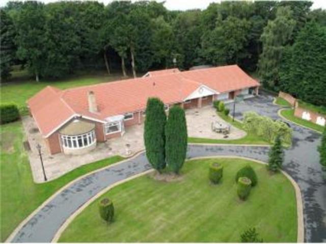  Image of 7 bedroom Detached house for sale in Old Rufford Road Rufford Newark NG22 at Old Rufford Road Rufford Newark, NG22 9DD