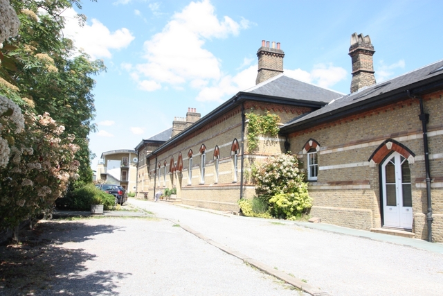  Image of 2 bedroom Flat for sale in Old Station Way London SW4 at Voltaire Road  London, SW4 6DA