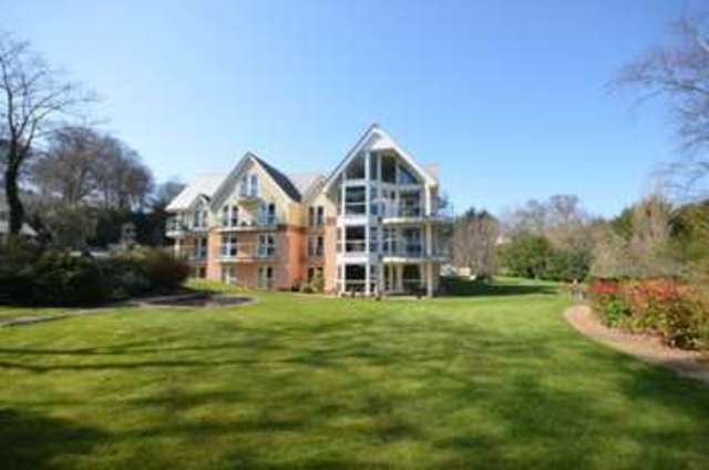  Image of 2 bedroom Flat for sale in Old Teignmouth Road Dawlish EX7 at Old Teignmouth Road  Dawlish, EX7 0QZ