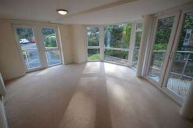  Image of 2 bedroom Flat for sale in Old Teignmouth Road Dawlish EX7 at Old Teignmouth Road  Dawlish, EX7 0QZ