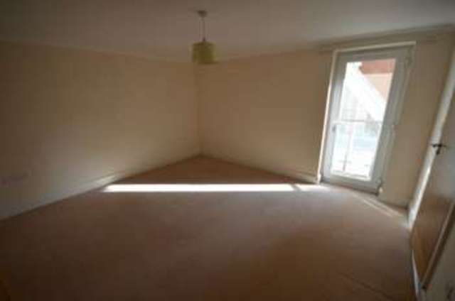  Image of 2 bedroom Flat for sale in Old Teignmouth Road Dawlish EX7 at Old Teignmouth Road  Dawlish, EX7 0QZ